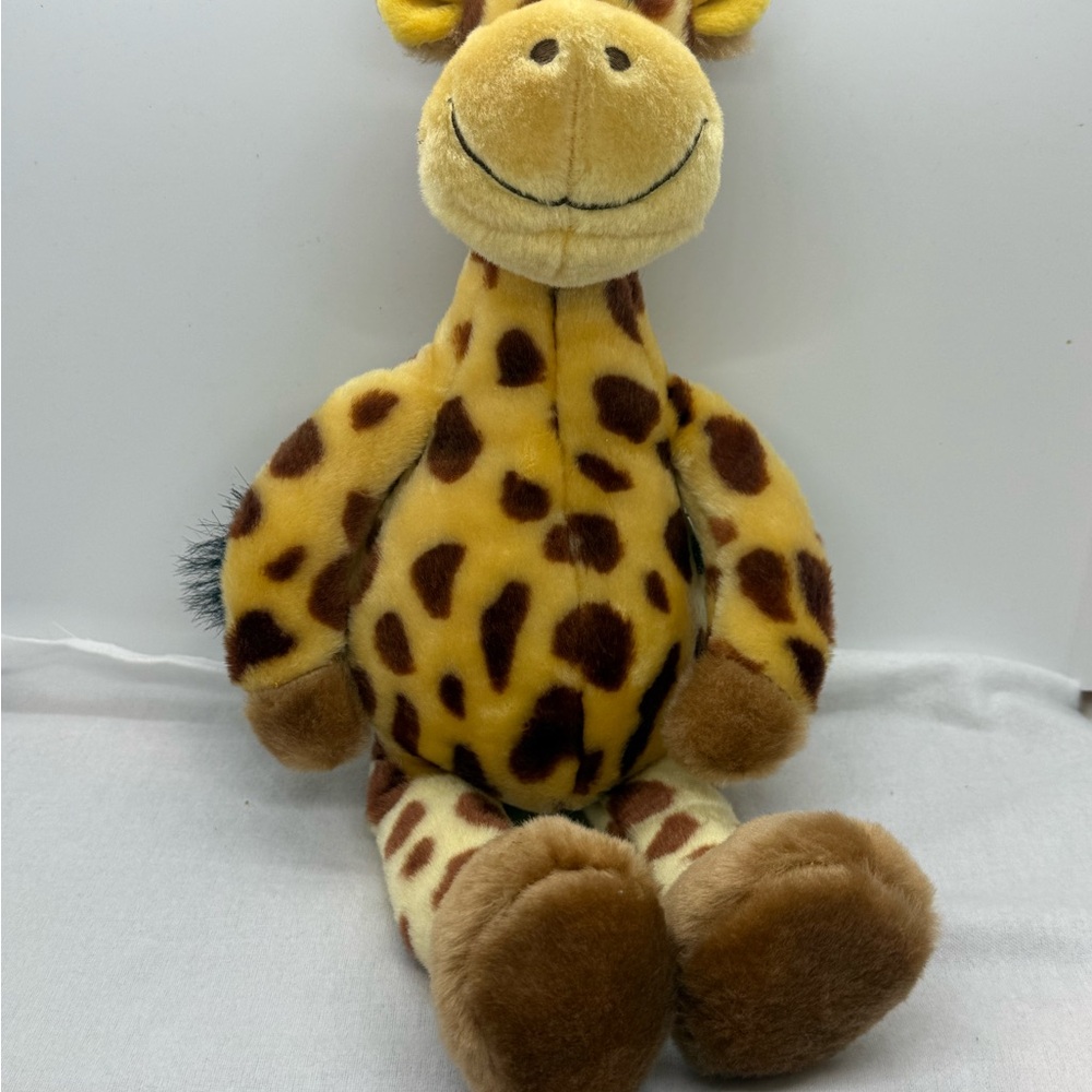Burton & Burton Smiling Geriff Giraffe Plush - Yellow and Brown New no tags